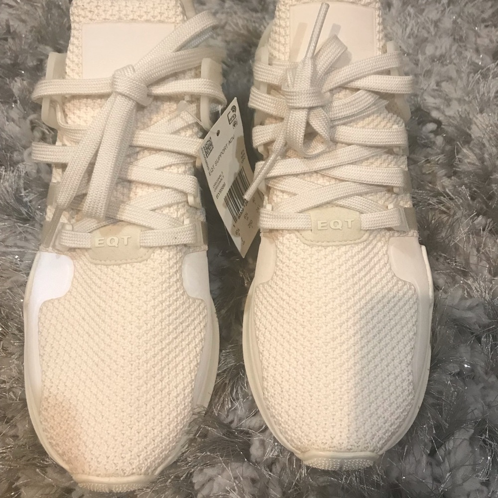 🍂  Adidas Women’s Sneakers.🍂